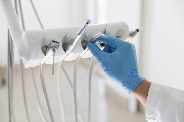 Professional Dental technician working in Maplewood, MN